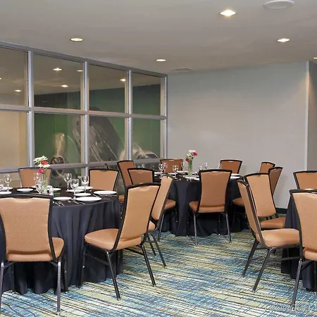 Springhill Suites By Marriott Chicago O\'Hare 